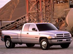 Dodge Ram 3500 Club Cab 1994 года